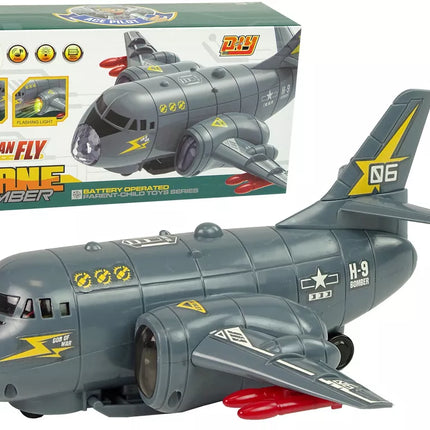 Lengvasis bombonešis transporto lėktuvo garsas