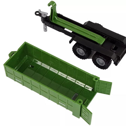 Traktoriaus nuimamas žemės ūkio priekaba su garsu, žalia