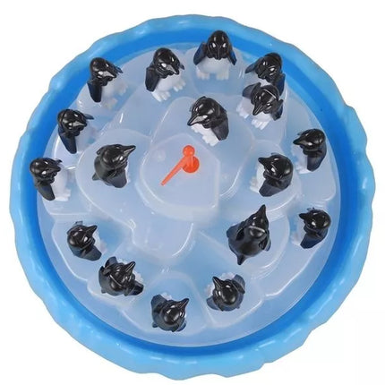 Šeimos žaidimas „Penguinai lipa ant ledo“