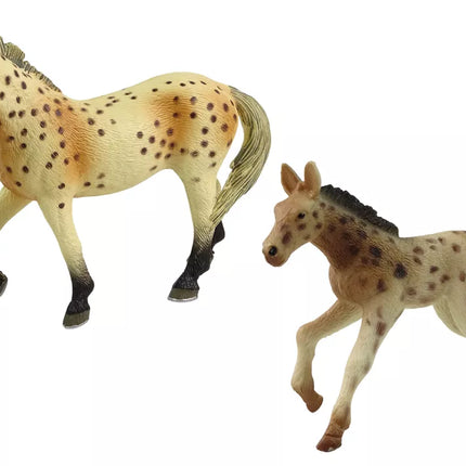 2 žirgų figūrėlių rinkinys Knabstrupper veislės kumelė su kumeliuku ir aptvaru