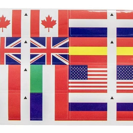 Radijo bangomis valdoma lenktynių trasa su 2 automobiliais