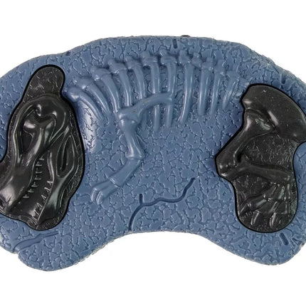 Besistrakis dinozauras su grąžtu, plastikinis