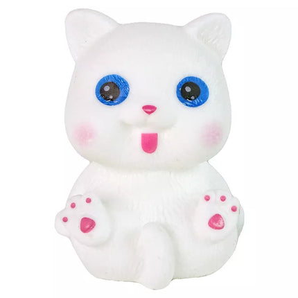 Lėlė kūdikis su katinu, ilgais rudais plaukais.