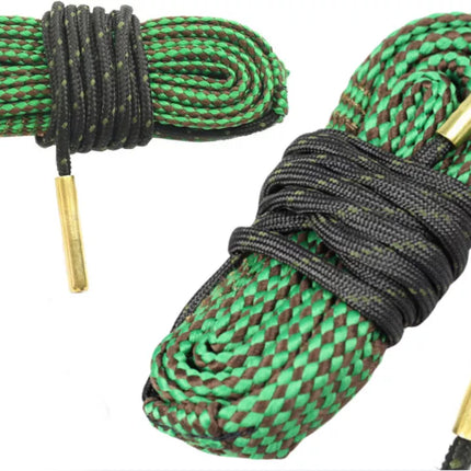 Ginklo valymo strypas su integruotais šepečiais