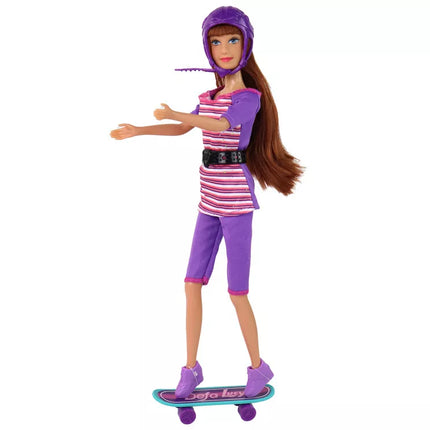 Lėlės Lucy rinkinys violetinis paspirtukas riedlentės šalmai