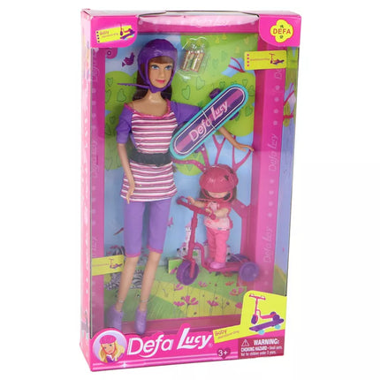 Lėlės Lucy rinkinys violetinis paspirtukas riedlentės šalmai