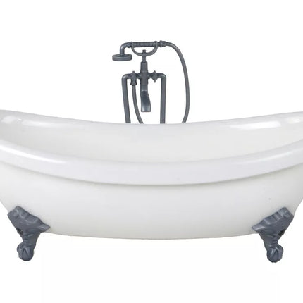 Lėlė vaikams ilgais šviesiais plaukais mėlynu chalatu vonia vonios kambarys