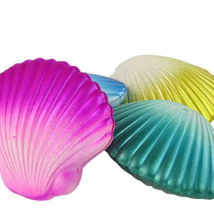 Magiška undinėlė kriauklėje 8 cm x 6,5 cm