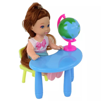 Mokytojo lėlė su mokinio mokykliniais reikmenimis