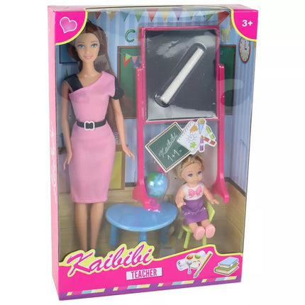 Mokytojo lėlė su mokinio mokykliniais reikmenimis