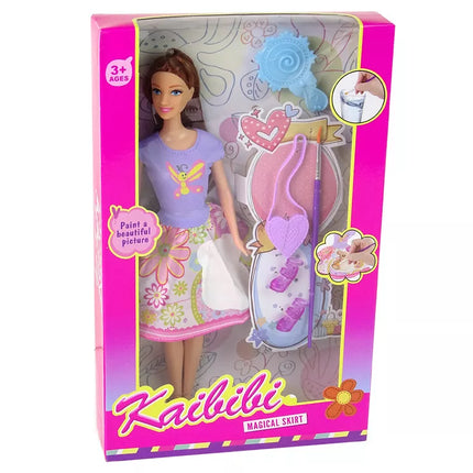 Lėlė ilgais plaukais su piešiniu ant suknelės