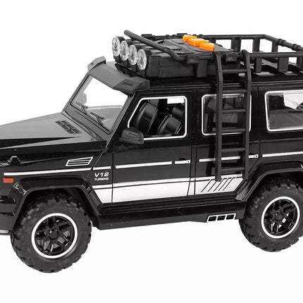 Juodas automobilis bekelės frikcinis pavaros garsas