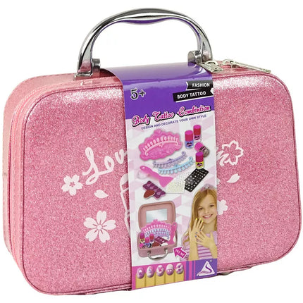 Makiažo ir nagų rinkinys rožiniame lagamine