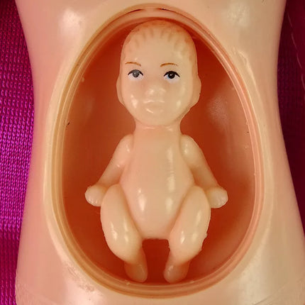 Nėščia lėlė kūdikis ilgais plaukais priedai