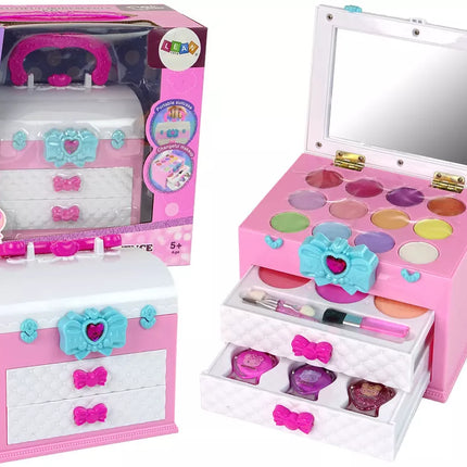 Grožio rinkinys lagamine, rožinis ir baltas