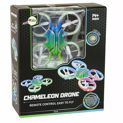 Nuotoliniu būdu valdomas dronas su spalvingomis šviesomis