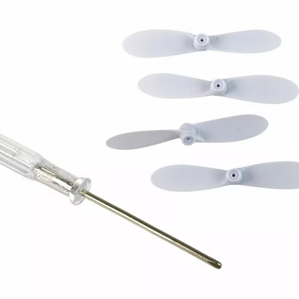 Nuotoliniu būdu valdomas dronas su spalvingomis šviesomis