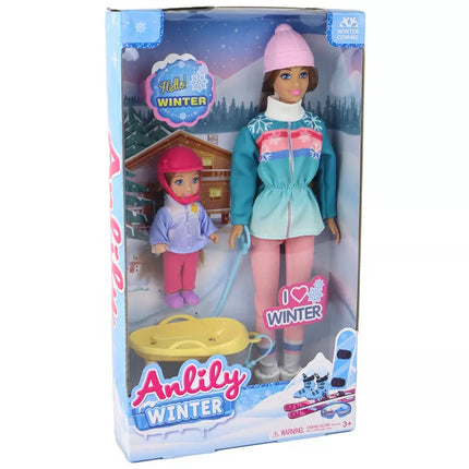 Anlily lėlės mama su dukra važinėja rogutėmis