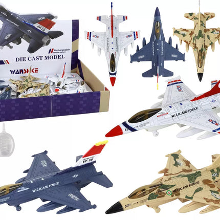 Karinis lėktuvas naikintuvas su garsais šviesomis Moro