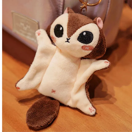 Pliušinis talismanas rudoji cukrinė voverė sklanduolė raktų pakabukas 10 cm