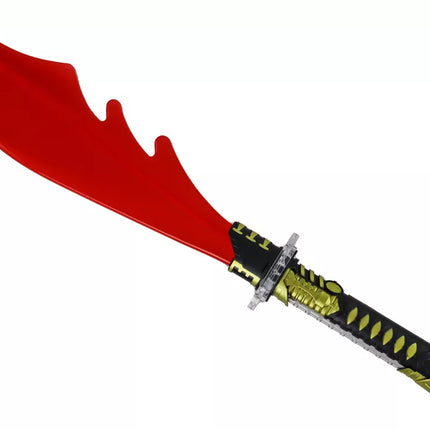 Švytintis raudonas mačetės kovos ginklas