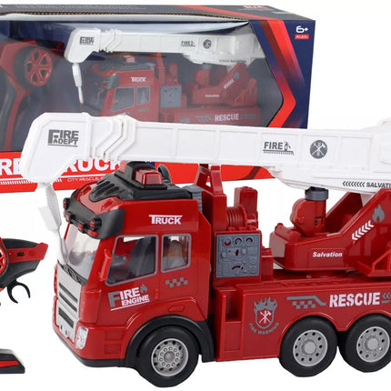 Gaisrinė tarnyba su krano nuotolinio valdymo modeliu