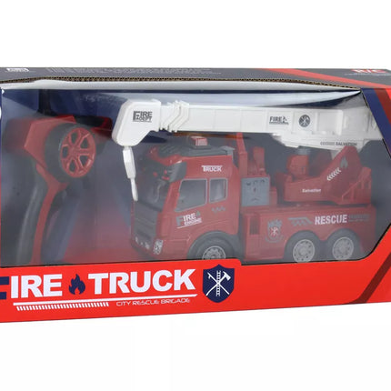 Gaisrinė tarnyba su krano nuotolinio valdymo modeliu