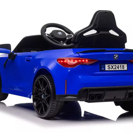 BMW M4 elektromobilis, dažytas mėlynai