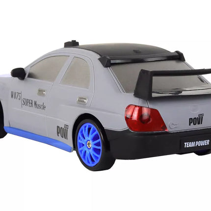 Nuotoliniu būdu valdomas sportinis automobilis R/C 1:24 pilkas su keičiamais ratais