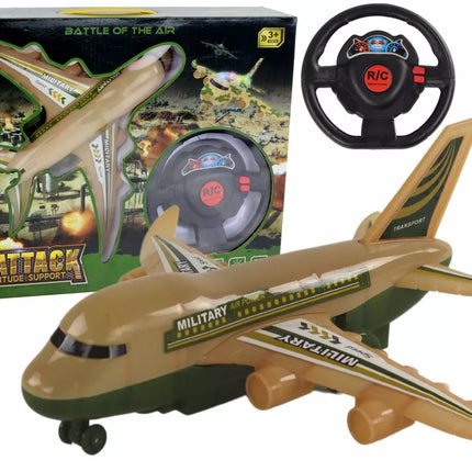 Nuotoliniu būdu valdomas karinis kamufliažinis lėktuvas su šviesomis