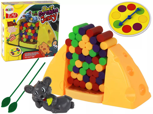 Sūrio piramidės arkadinis žaidimas „Nenuversk pelės“