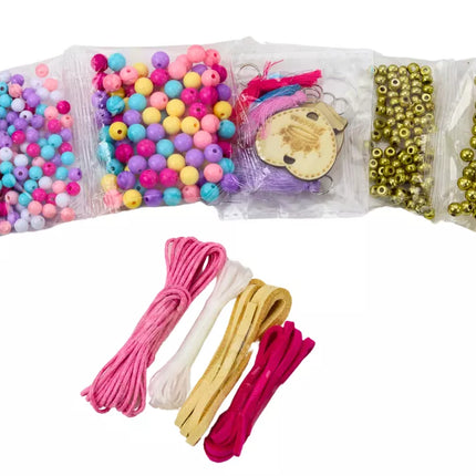 Apyrankių gamybos rinkinys, dėžutė su karoliukais ir pakabukais