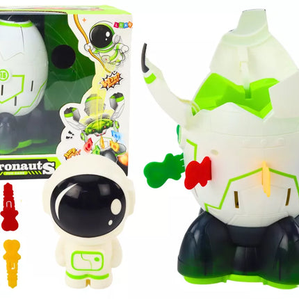 Arkadinio žaidimo kosmonautas šoka iš kosminės raketos