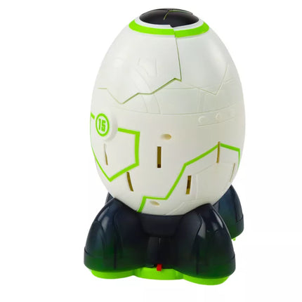 Arkadinio žaidimo kosmonautas šoka iš kosminės raketos