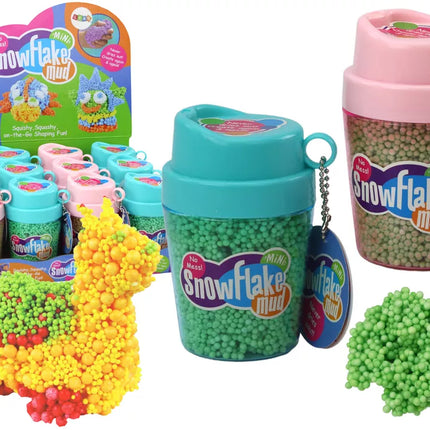 Žaliame puodelyje minkšti putplasčio kamuoliukai