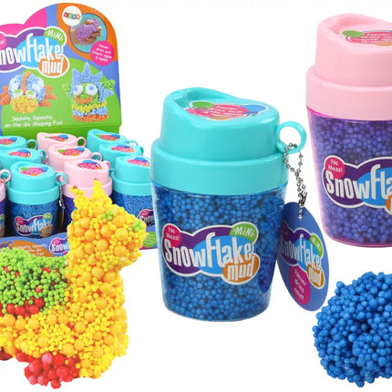 Minkšti putplasčio kamuoliukai mėlyname puodelyje