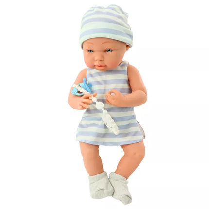 Lėlytė su mėlynais ir baltais drabužėliais, kepurėle, čiulptuku, seilinuku, antklode