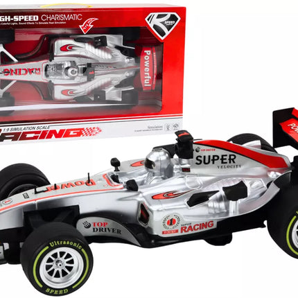 Sportinis sidabro spalvos lenktyninis automobilis su 1:9 pavara ir garsais
