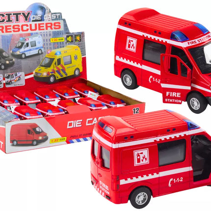 Gaisrinė mašina 1:32 Atidaromos durys Šviesos Garsai Važiuoja Raudona