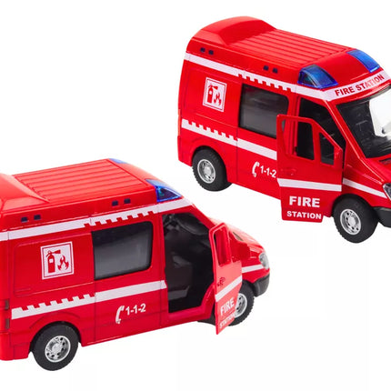 Gaisrinė mašina 1:32 Atidaromos durys Šviesos Garsai Važiuoja Raudona
