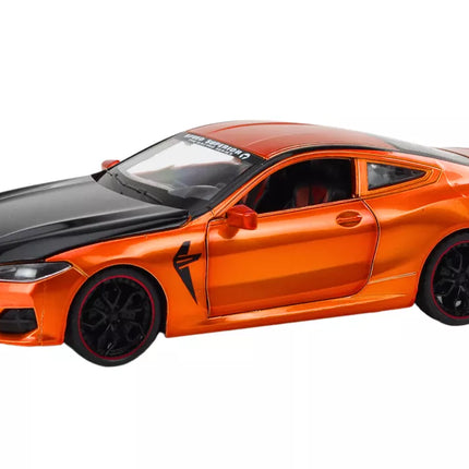 Sportinis automobilis, metalinis, frikcinis variklis, atidaromi elementai, 1:24, oranžinis