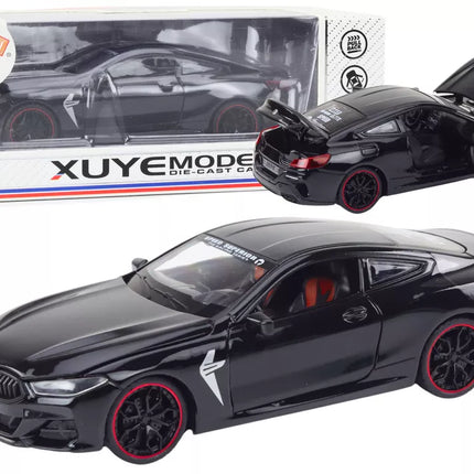 Juodas metalinis sportinio automobilio modelis su trinties pavara ir atidaromomis dalimis, 1:24