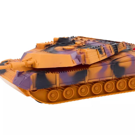 Karinis rinkinys: karinis tankas, sraigtasparnis, parašiutininkas, garsai