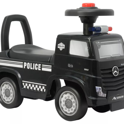 Mercedes Actros policijos automobilis 3316A, juodas