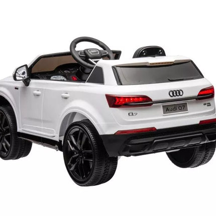 Audi Q7 akumuliatorinis automobilis, baltas