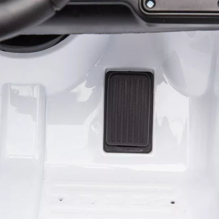 Audi Q7 akumuliatorinis automobilis, baltas