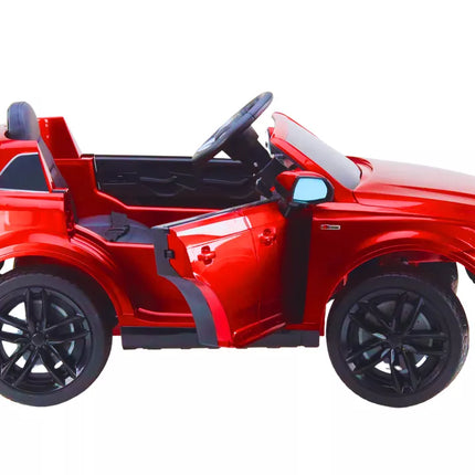 Raudonas dažytas elektromobilis Audi Q7