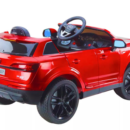 Raudonas dažytas elektromobilis Audi Q7