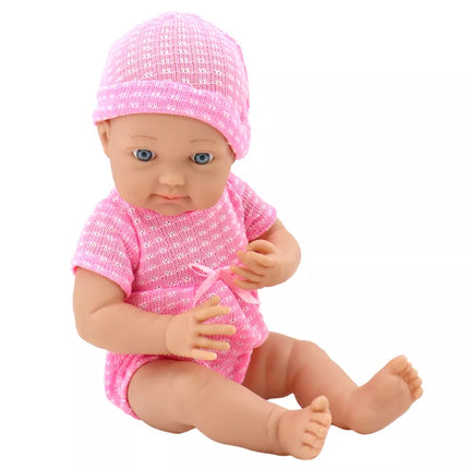 Lėlytė su rožiniais drabužėliais, kepure, čiulptuku ir antklode