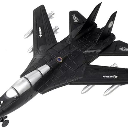 Karinis reaktyvinis naikintuvas su garsais ir šviesomis